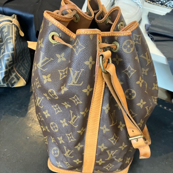 Louis Vuitton vintage bucket bag - Picture 3 of 6